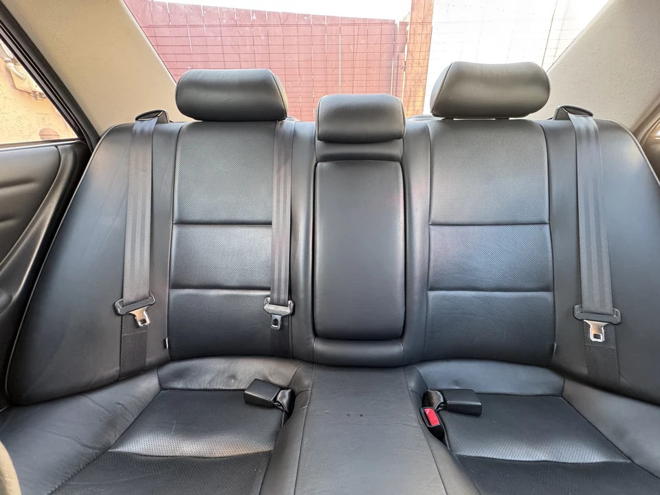 2004 Lexus IS 1st Gen - Image 17 of 31