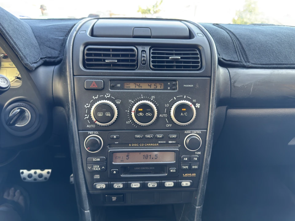 2004 Lexus IS 1st Gen - Image 14 of 31