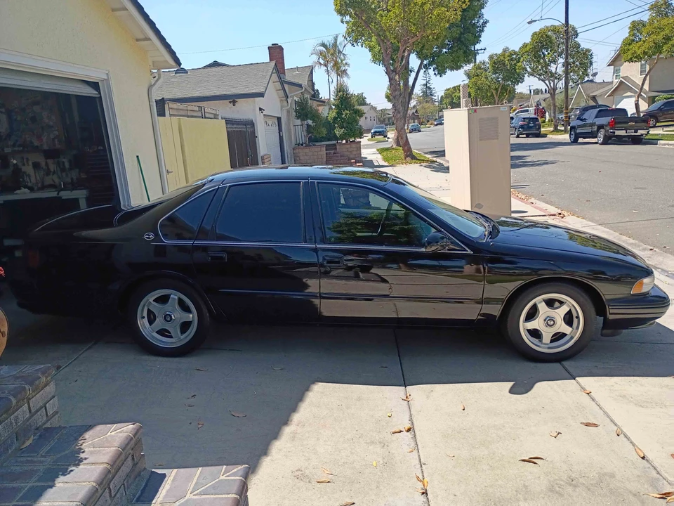 1996 Chevrolet Impala 7th Gen - Image 10 of 31