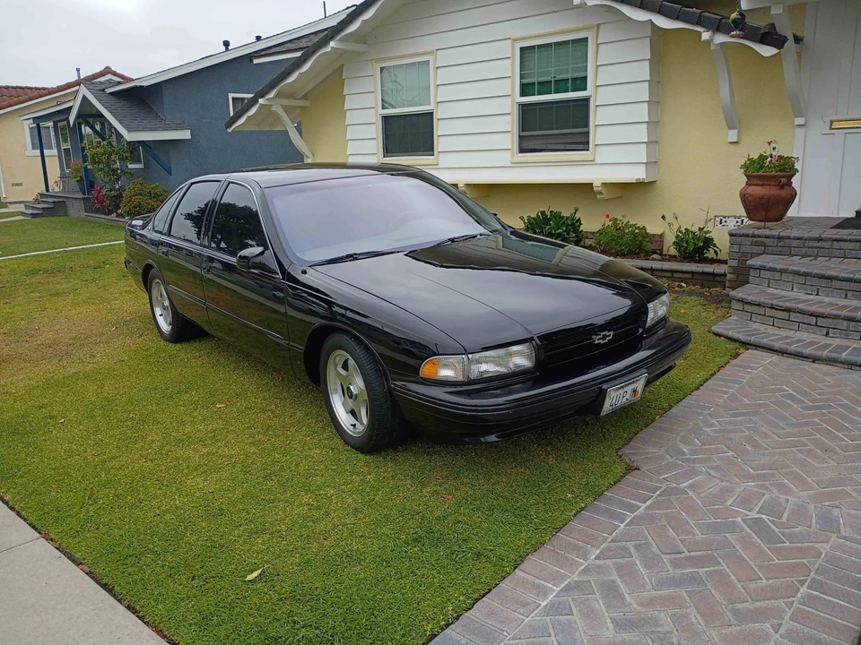 1996 Chevrolet Impala 7th Gen - Image 2 of 31