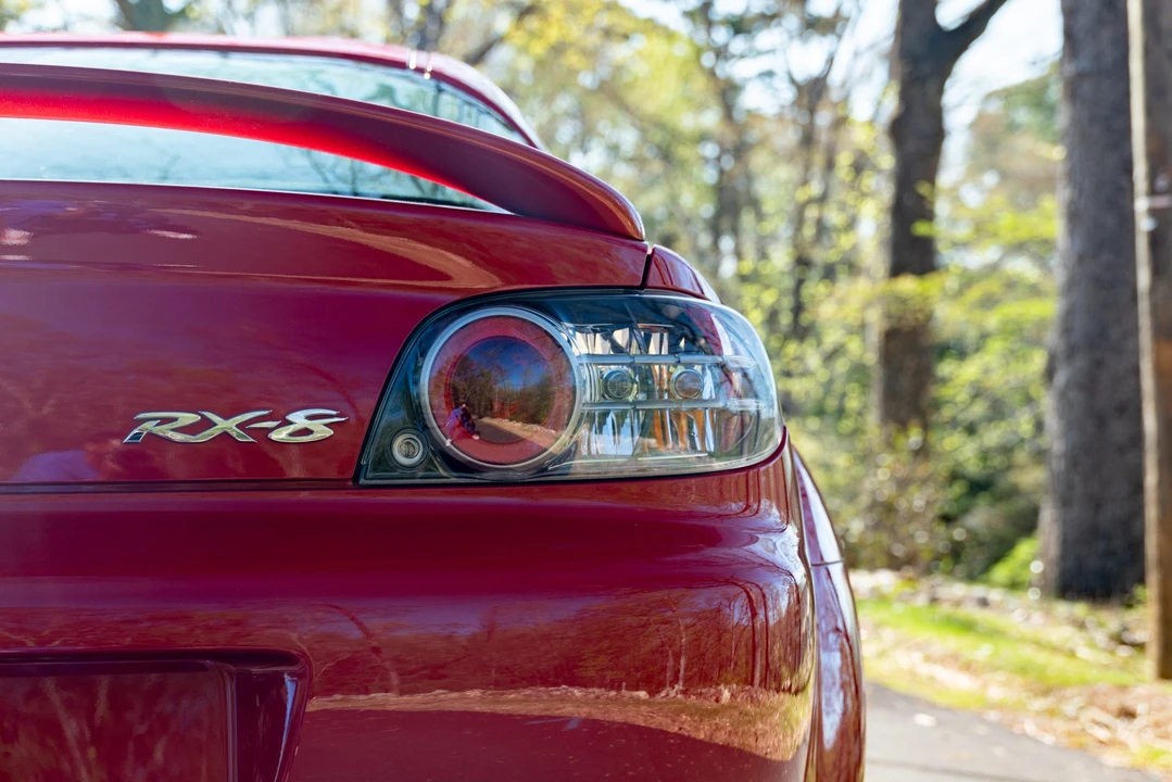 2005 Mazda RX-8 1st Gen - Image 15 of 31
