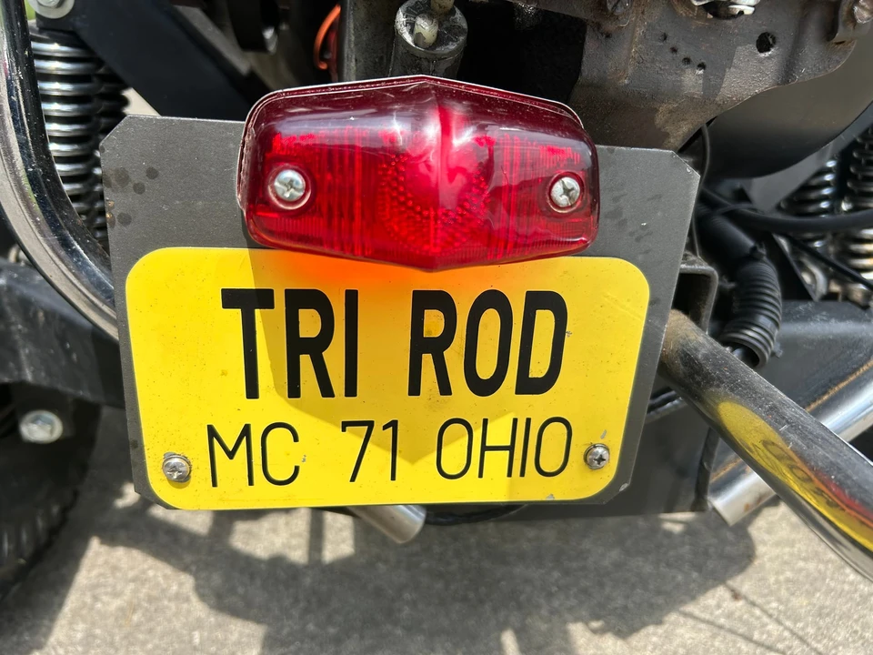 Vehicle image 21 of 31