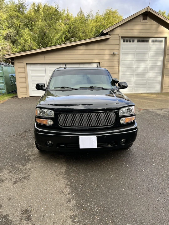 2005 GMC Yukon 2nd Gen - Image 10 of 31