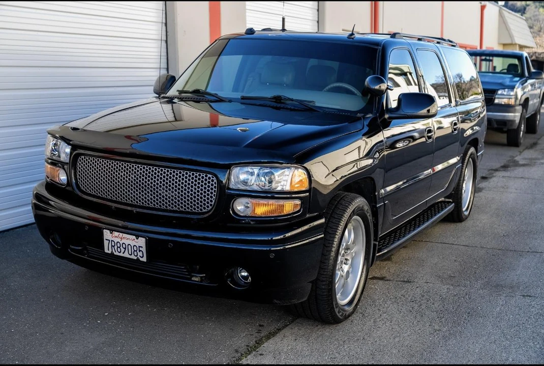 2005 GMC Yukon 2nd Gen - Image 5 of 31