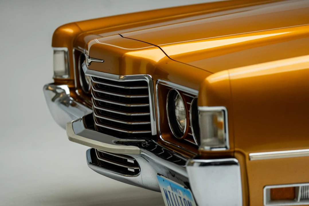 Ford Thunderbird 5th Gen - Image 23 of 31