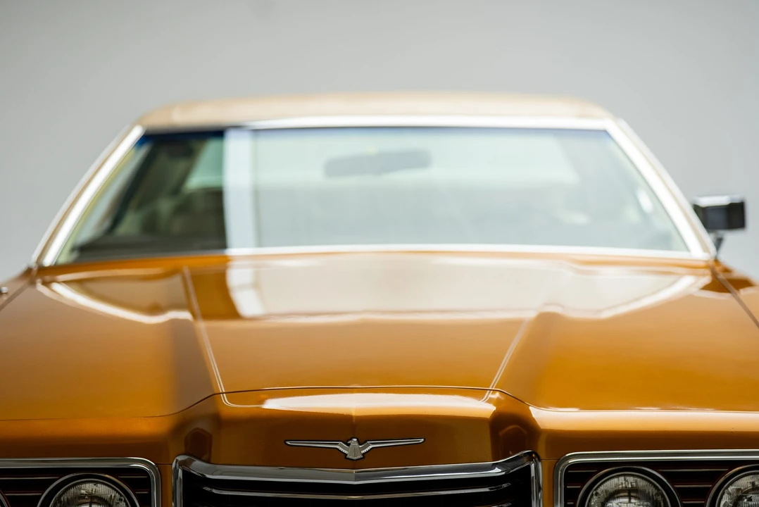 Ford Thunderbird 5th Gen - Image 28 of 31
