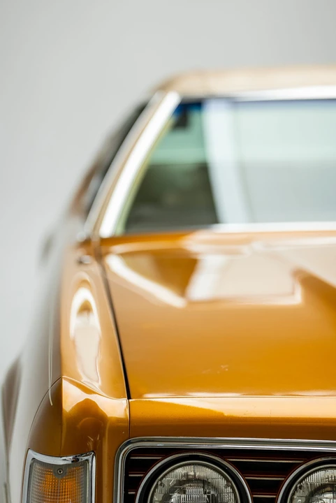 Ford Thunderbird 5th Gen - Image 29 of 31