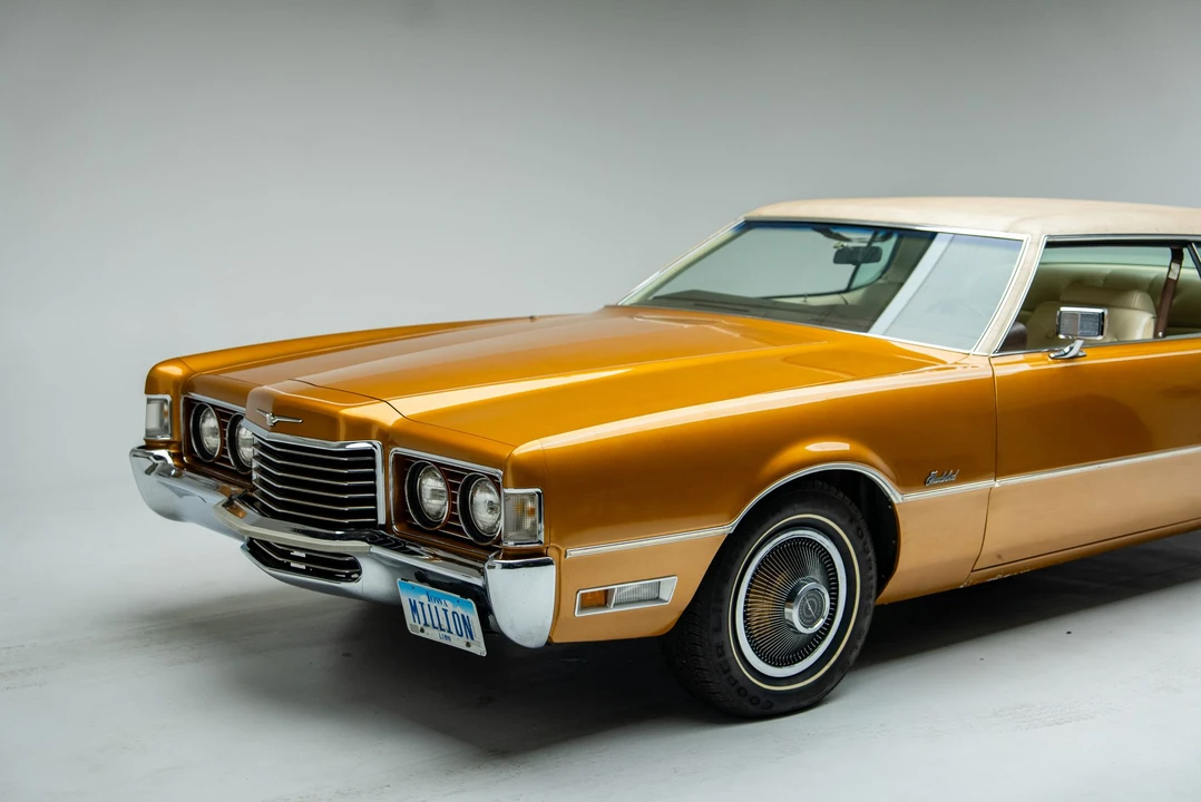 Ford Thunderbird 5th Gen - Image 16 of 31