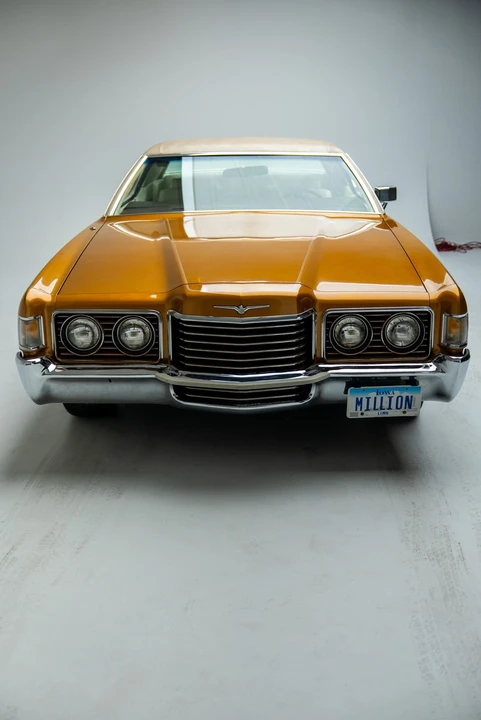Ford Thunderbird 5th Gen - Image 21 of 31