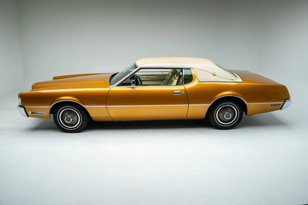 Ford Thunderbird 5th Gen - Image 14 of 31