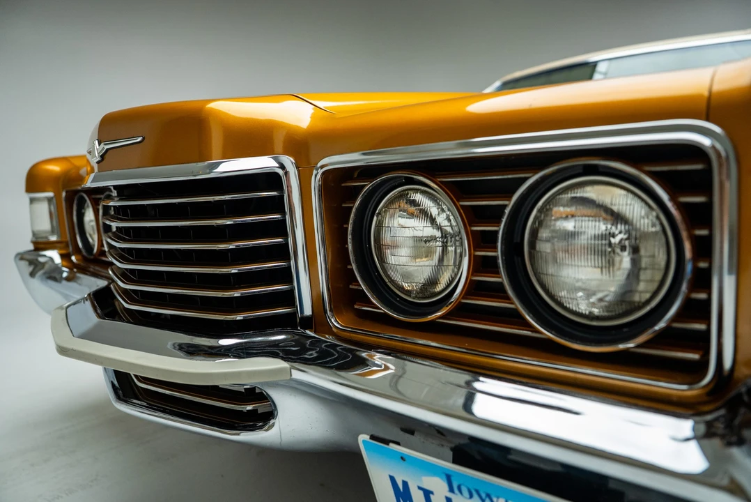 Ford Thunderbird 5th Gen - Image 25 of 31