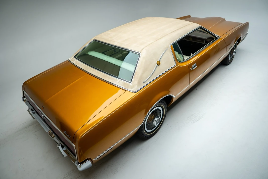 Ford Thunderbird 5th Gen - Image 8 of 31