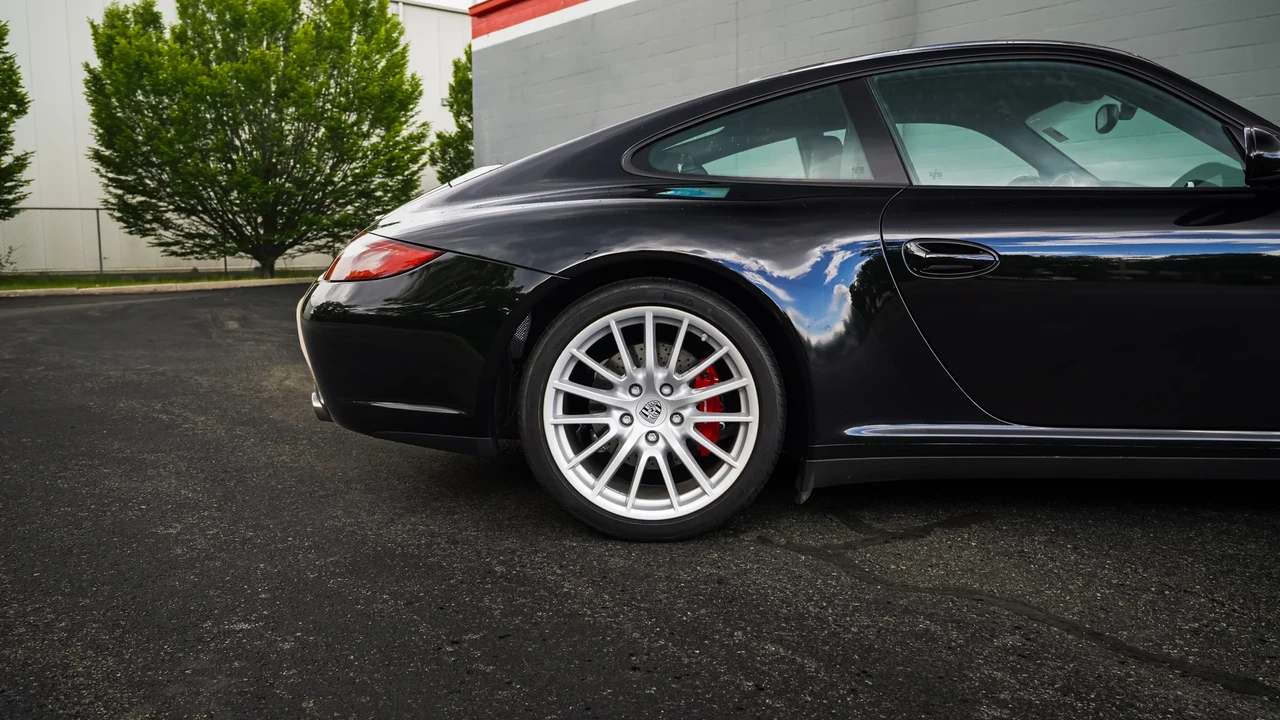 2010 Porsche 997 Carrera 4S - Image 29 of 31