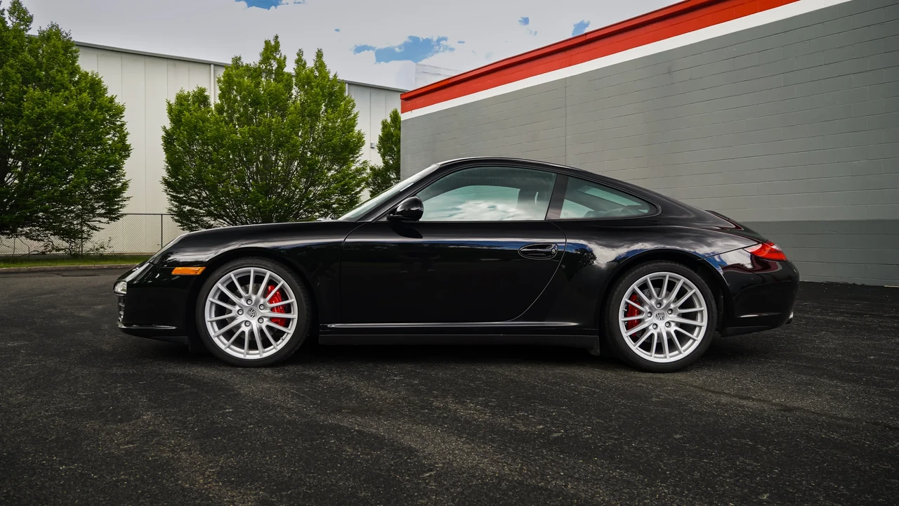 2010 Porsche 997 Carrera 4S - Image 3 of 31