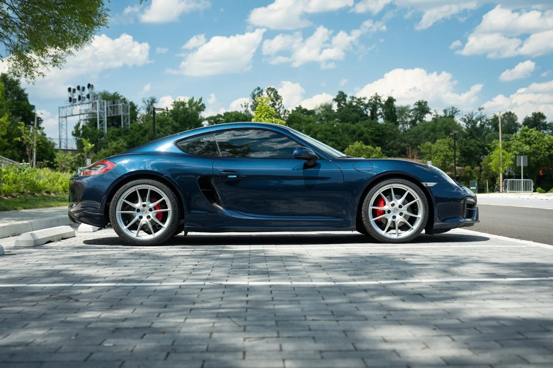 2016 Porsche 981 Cayman GTS - Image 11 of 31