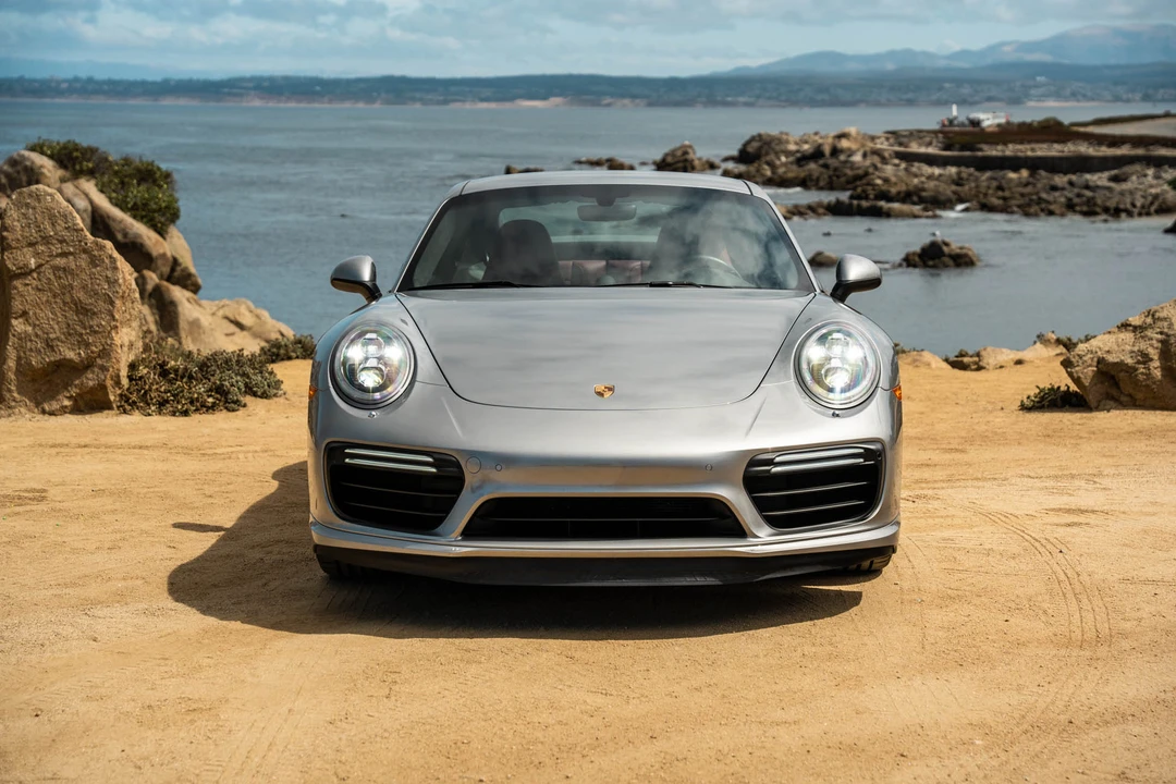 2017 Porsche 991 Turbo - Image 15 of 31