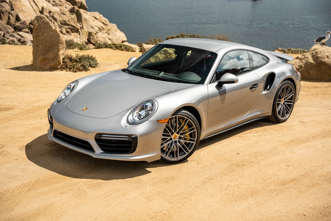 2017 Porsche 991 Turbo - Image 9 of 31