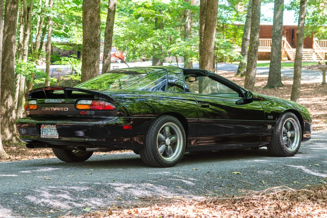 2001 Chevrolet Camaro SS 4th Gen - Image 17 of 31