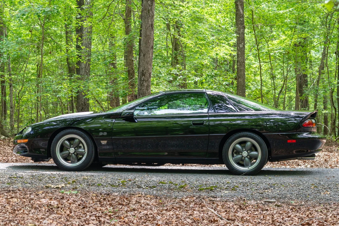 2001 Chevrolet Camaro SS 4th Gen - Image 12 of 31