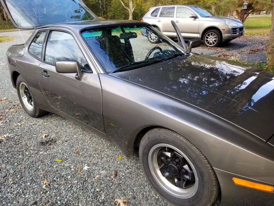 1984 Porsche 944 - Image 9 of 31