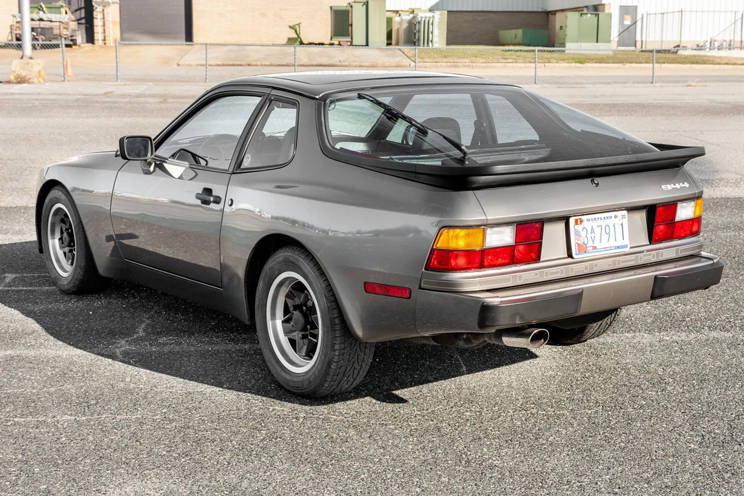 1984 Porsche 944 - Image 4 of 31