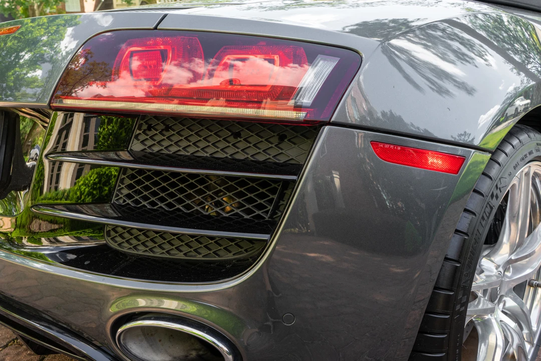 2011 Audi 42 R8 - Image 24 of 31