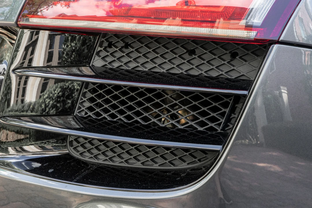 2011 Audi 42 R8 - Image 30 of 31