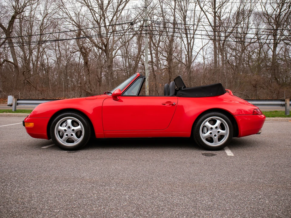 1996 Porsche 993 Carrera 4 - Image 10 of 31