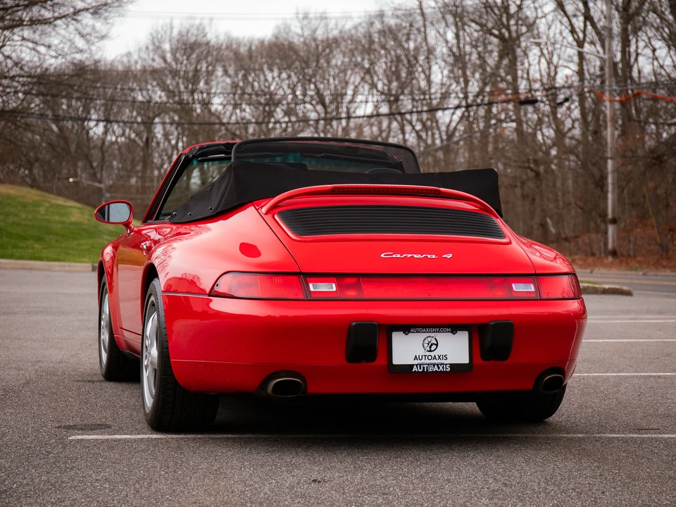 1996 Porsche 993 Carrera 4 - Image 16 of 31