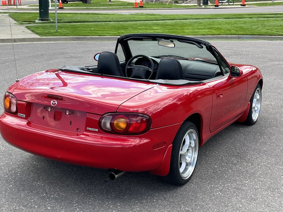 1999 Mazda NB MX-5 Miata - Image 11 of 31