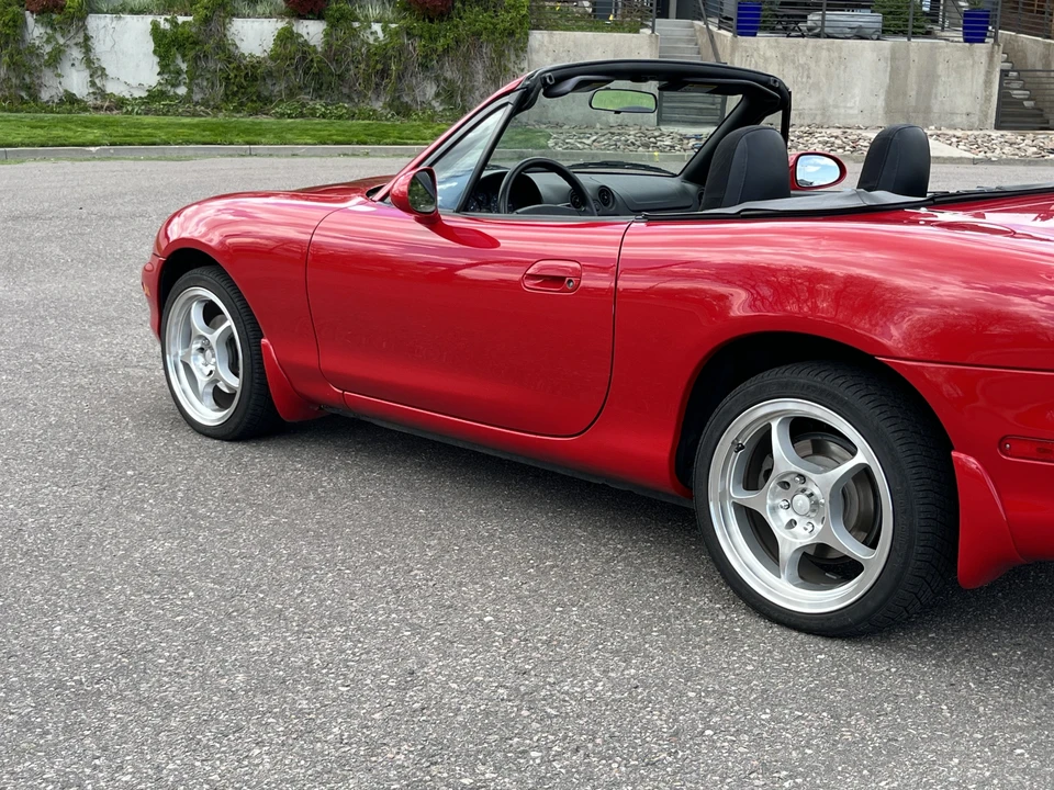1999 Mazda NB MX-5 Miata - Image 16 of 31