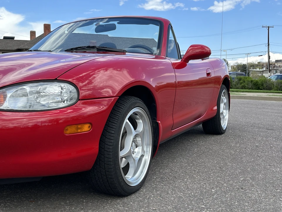 1999 Mazda NB MX-5 Miata - Image 19 of 31