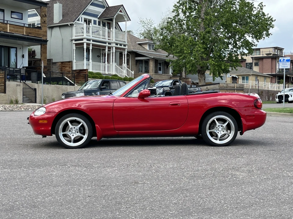 1999 Mazda NB MX-5 Miata - Image 6 of 31