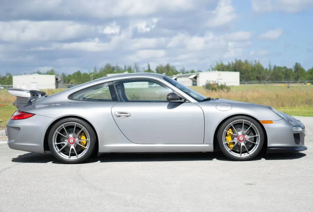 2010 Porsche 997 GT3 - Image 6 of 6