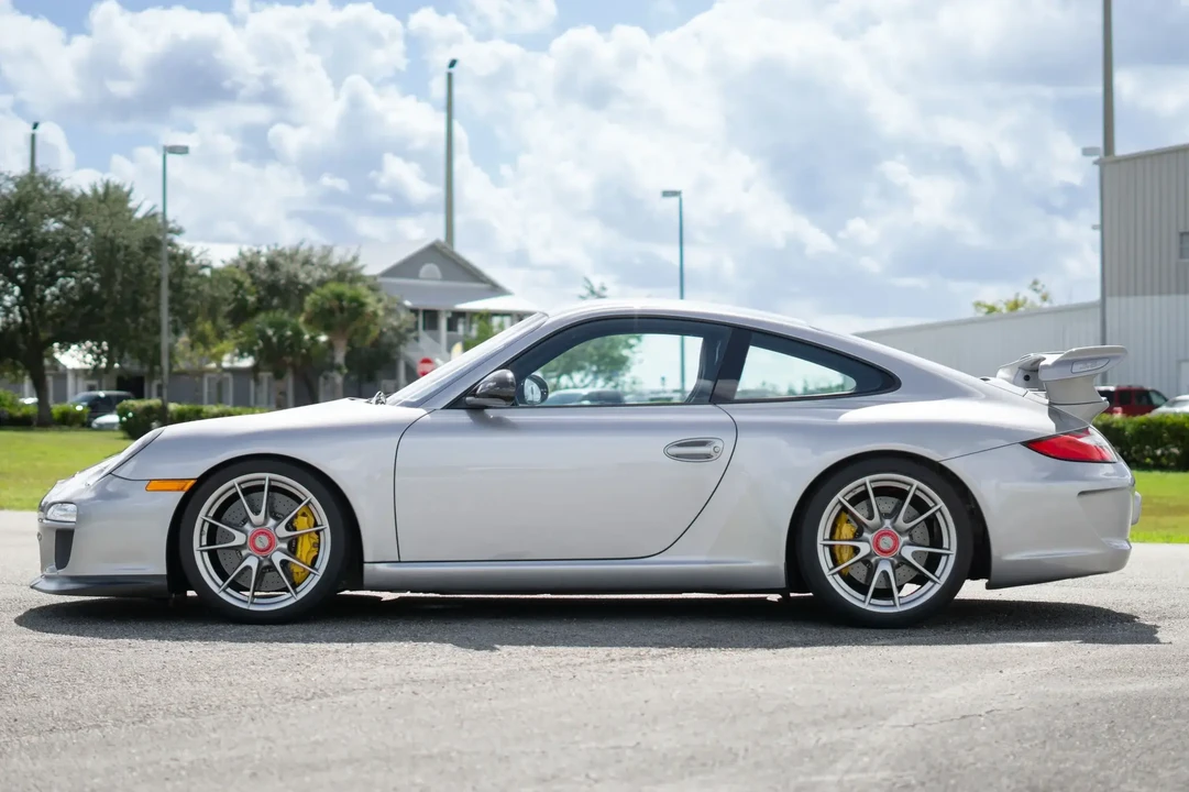 2010 Porsche 997 GT3 - Image 3 of 6