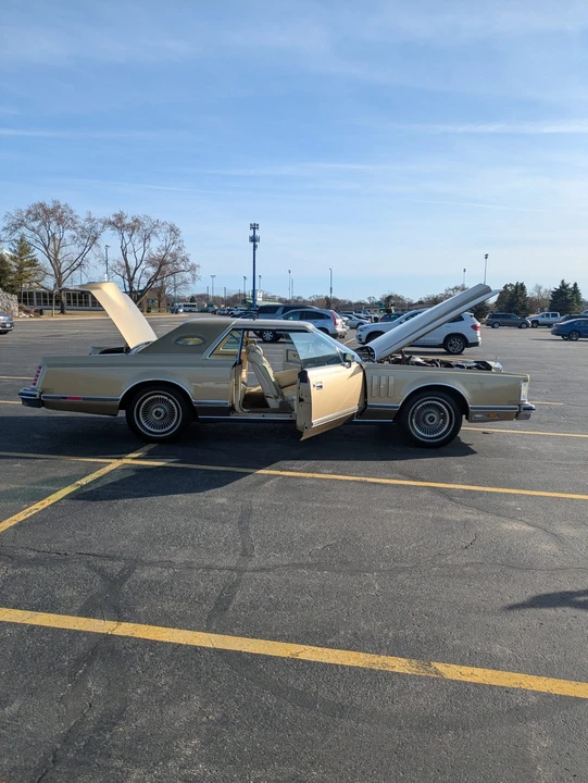 1979 Lincoln Continental Mark V - Image 19 of 31