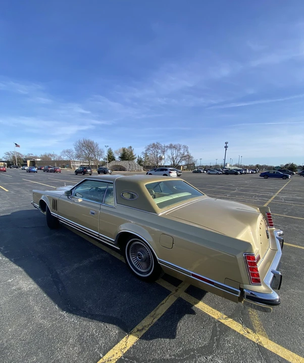 1979 Lincoln Continental Mark V - Image 8 of 31