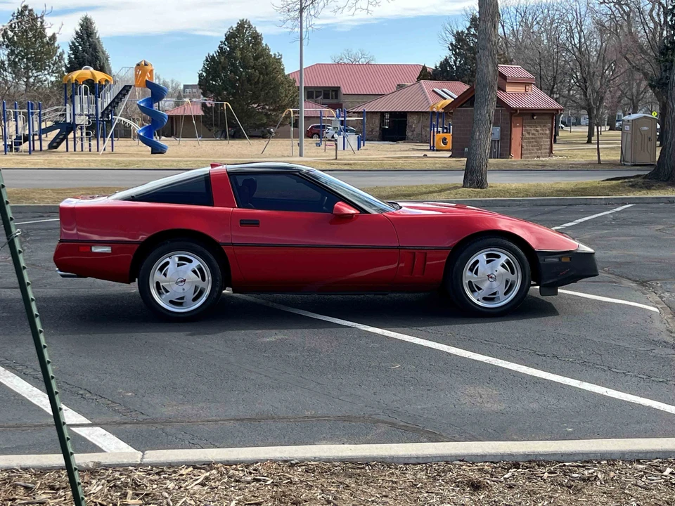 1989 Chevrolet Corvette C4 - Image 14 of 31
