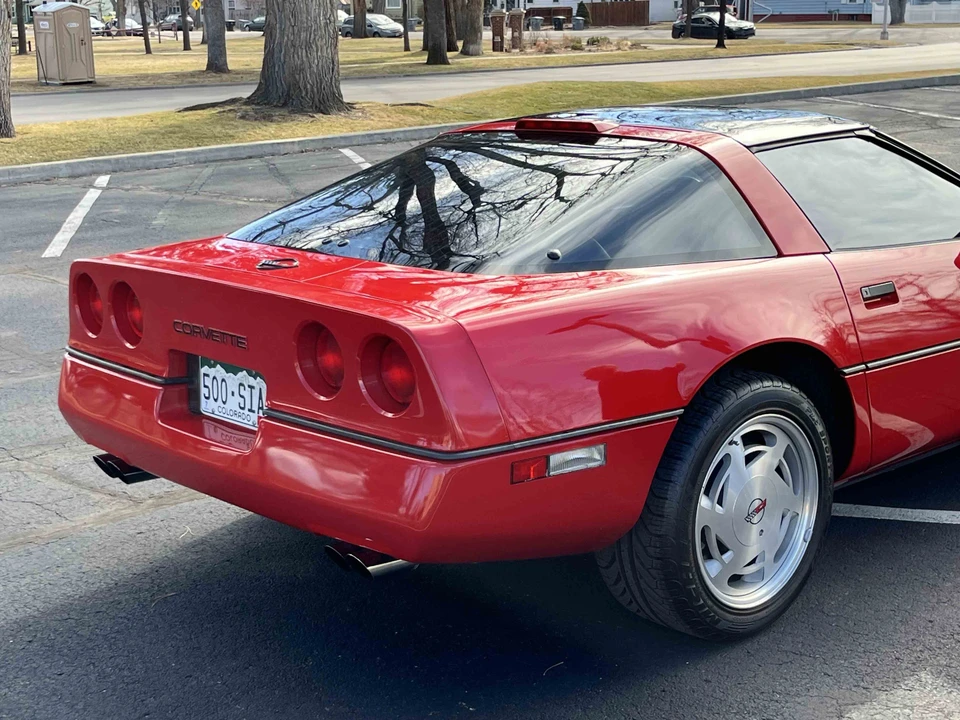 1989 Chevrolet Corvette C4 - Image 19 of 31