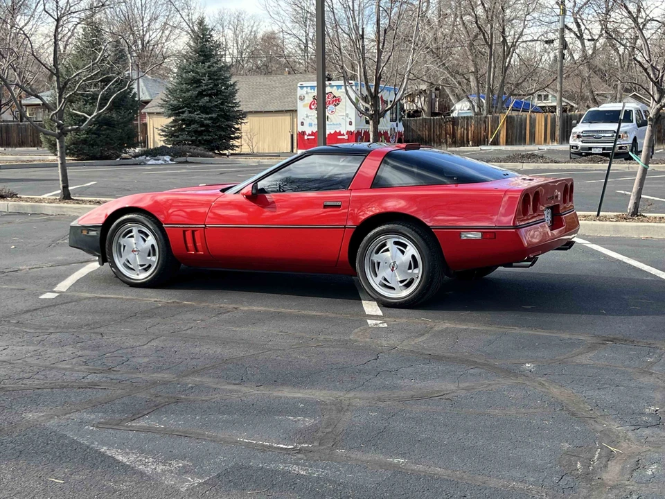 1989 Chevrolet Corvette C4 - Image 8 of 31