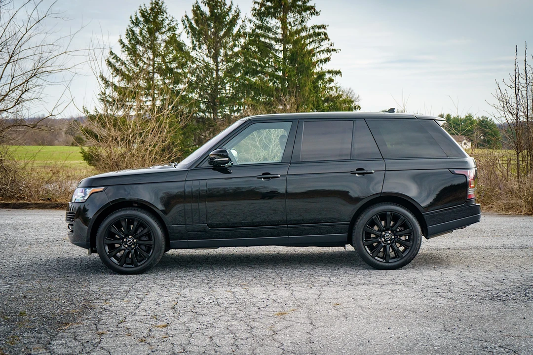 2016 Land Rover Range Rover L405 - Image 17 of 31