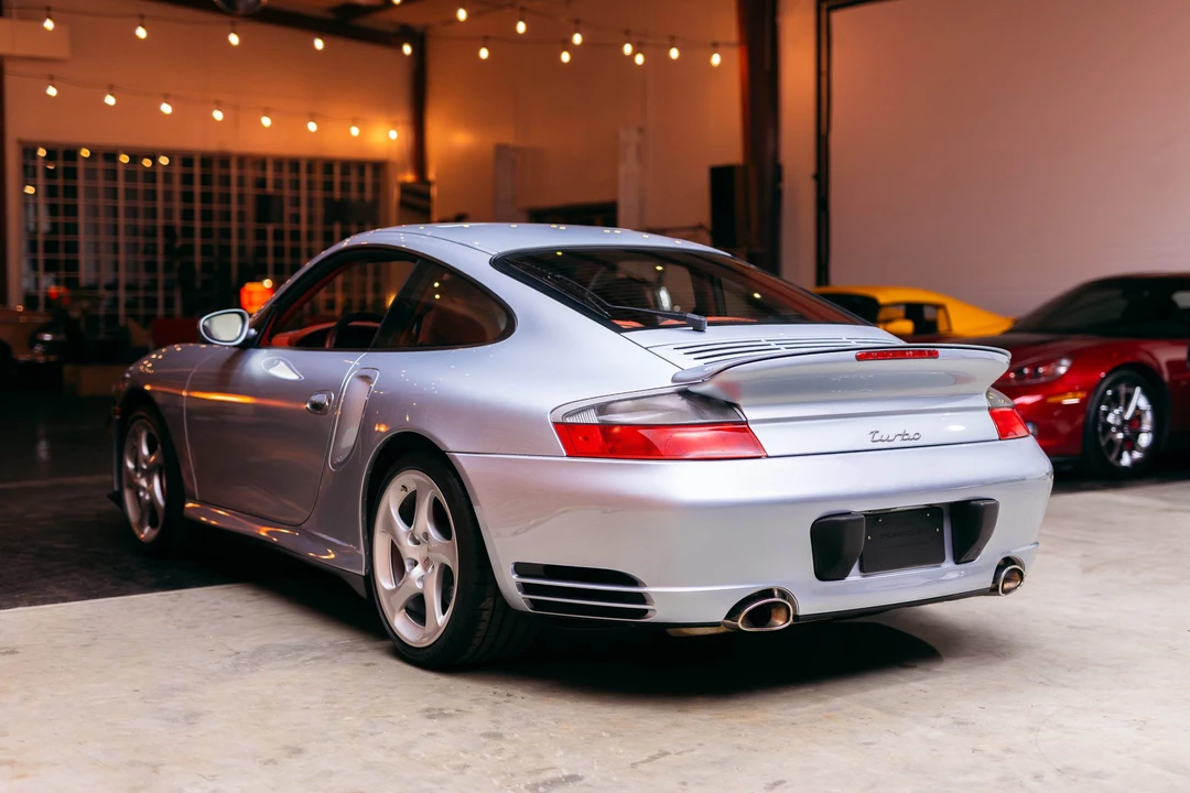 2001 Porsche 996 Turbo - Image 12 of 31