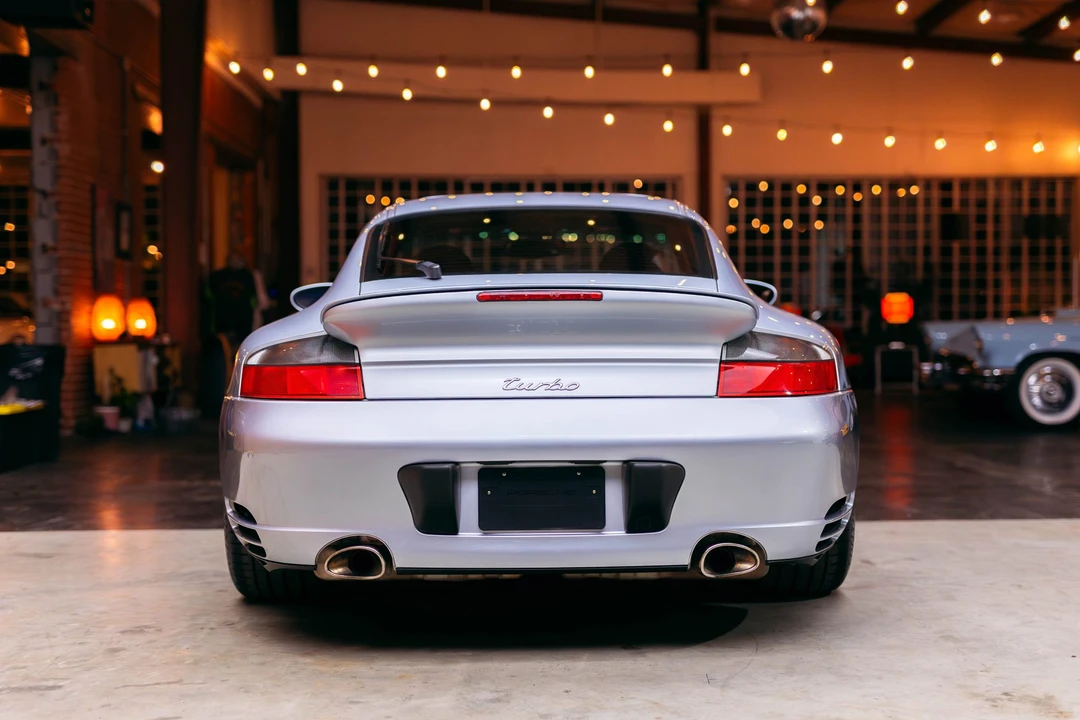 2001 Porsche 996 Turbo - Image 13 of 31