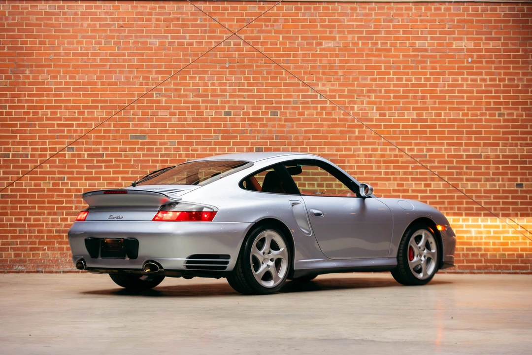 2001 Porsche 996 Turbo - Image 7 of 31