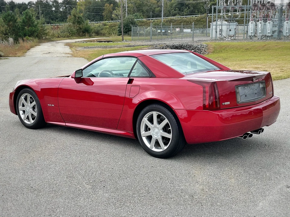 2004 Cadillac XLR - Image 5 of 31