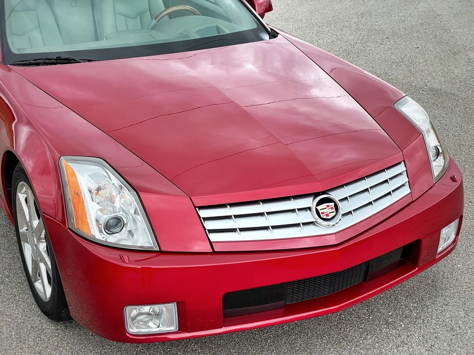 2004 Cadillac XLR - Image 19 of 31