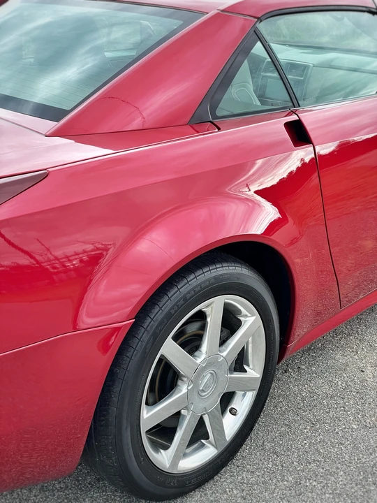 2004 Cadillac XLR - Image 27 of 31