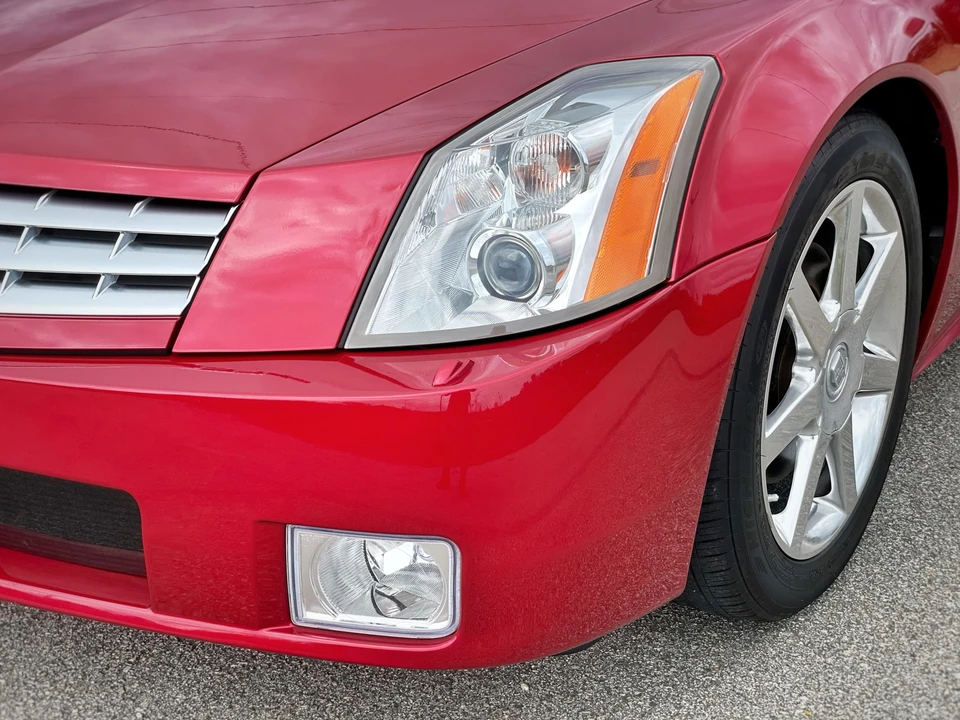 2004 Cadillac XLR - Image 29 of 31