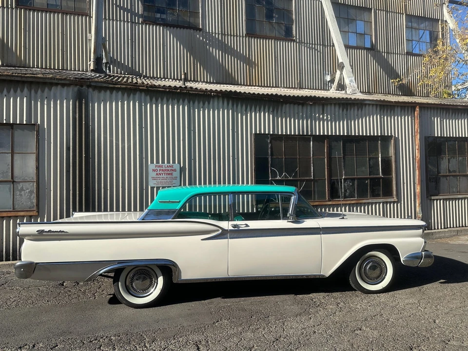 1959 Ford Galaxie 1st Gen - Image 22 of 31