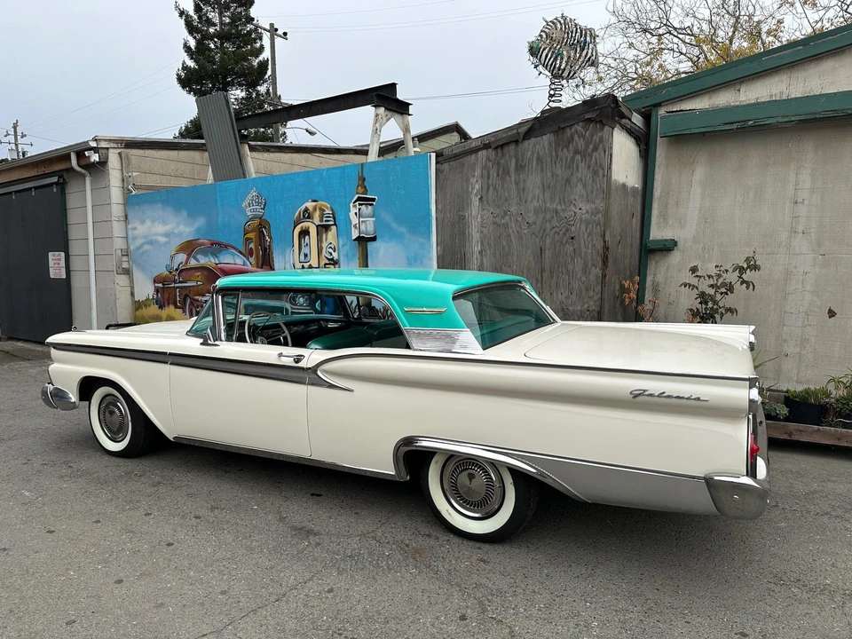 1959 Ford Galaxie 1st Gen - Image 16 of 31